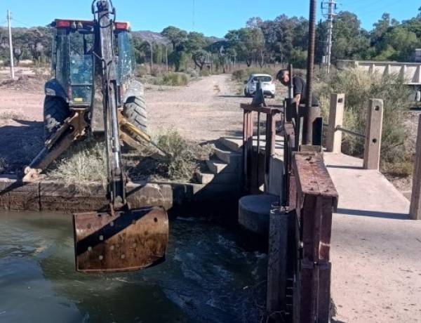 Prácticas indebidas en los canales: un daño al sistema hídrico provincial