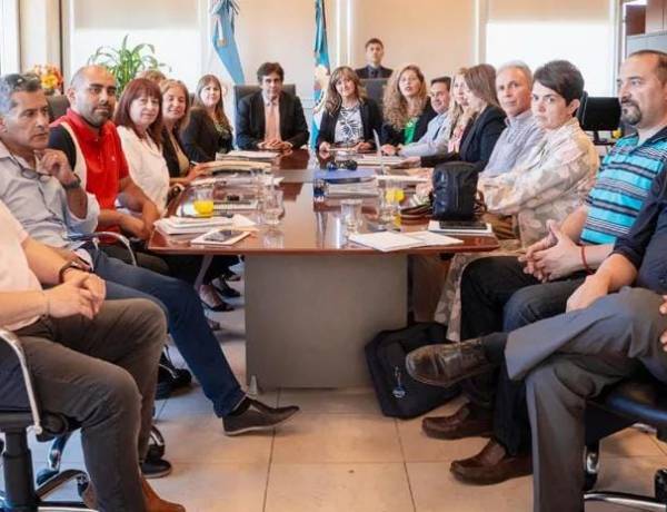 Paritaria docente: el Gobierno volvió a presentar otra propuesta superadora y los gremios la rechazaron