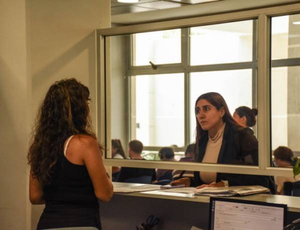 Cómo realizar adición de apellido paterno