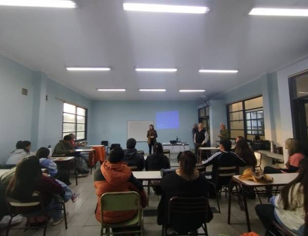 Capacitaron a estudiantes en herramientas vinculadas al comercio internacional y procesos de integración