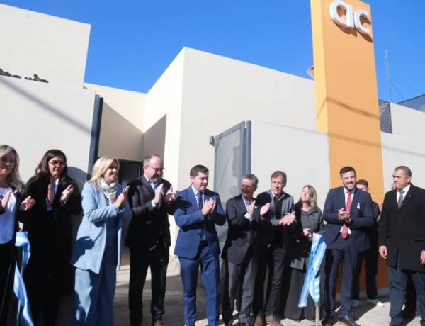 Orrego inauguró el nuevo CIC de Sierras de Marquesado y acercó más servicios esenciales a las familias de La Bebida