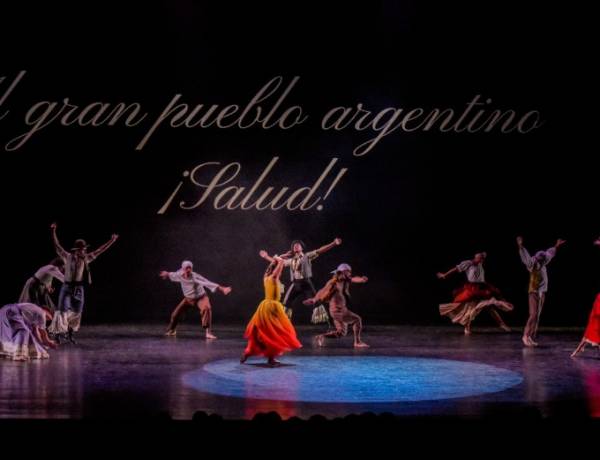 “Hilos de Revolución”: una gala patria que une memoria, danza y emoción