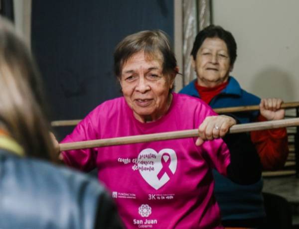 El programa Personas Mayores llega en forma gratuita a más de 40 centros deportivos en toda la provincia