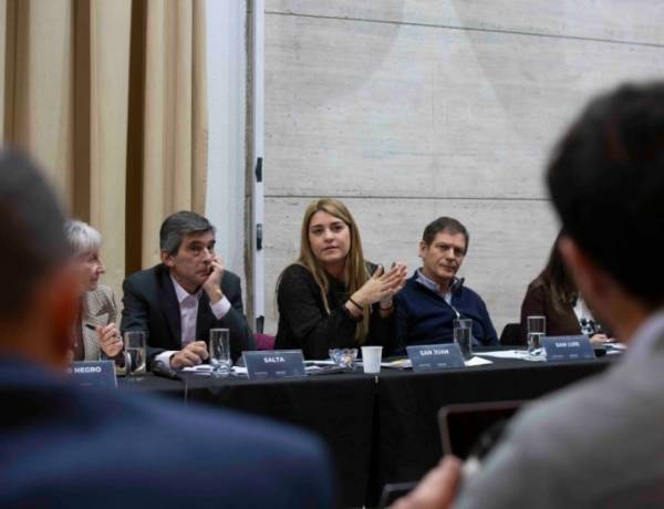 San Juan expuso sobre estrategias de prevención del consumo problemático con grupos emergentes