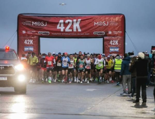 Maratón Internacional de San Juan: más de 300 efectivos garantizarán la seguridad y el orden durante todo el fin de semana
