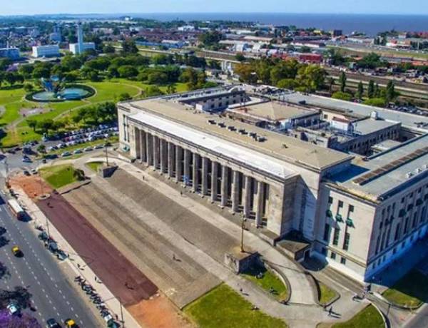 Gobierno ratificó que las universidades pueden cobrar a los extranjeros