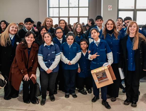 Educación Especial abrió su semana con una puesta teatral de estudiantes