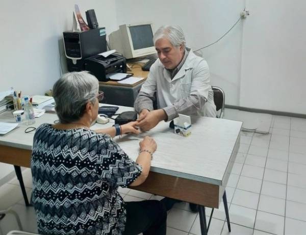 Brindan acompañamiento integral para cuidar la salud de las personas mayores