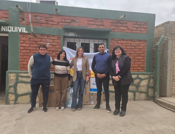 Inclusión y accesibilidad: Niquivil recibió el primer kit para adaptar un baño institucional