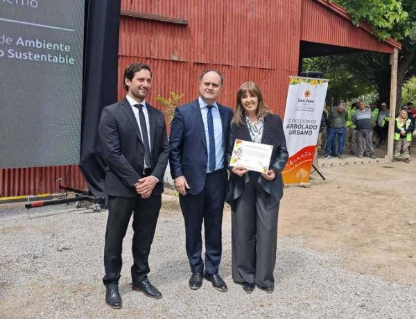 San Juan duplicó la entrega de árboles y distribuirá 8.500 ejemplares en 2026