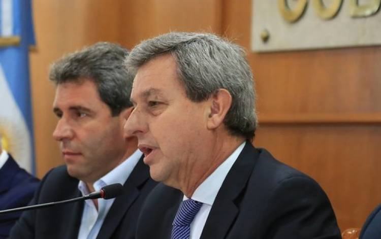 Editorial del Periodista Tomas Méndez: “Uñac fue a la reunión con Alberto y lo hizo quedar mal…”