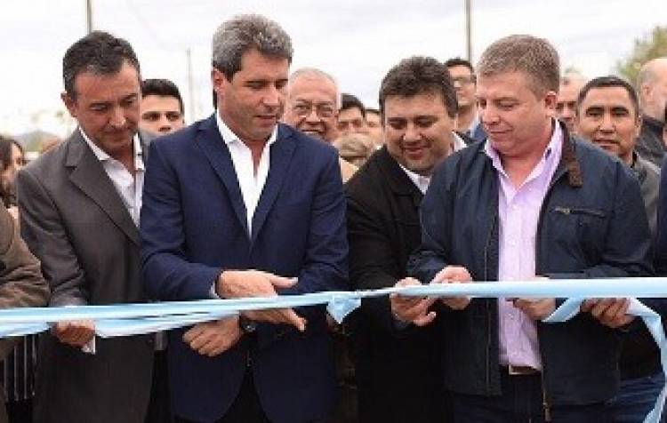Editorial: Los glaciares son, para Uñac, una “pieza de cambio” para un “desarrollo sustentable” que pone en riesgo total el agua de toda la provincia.