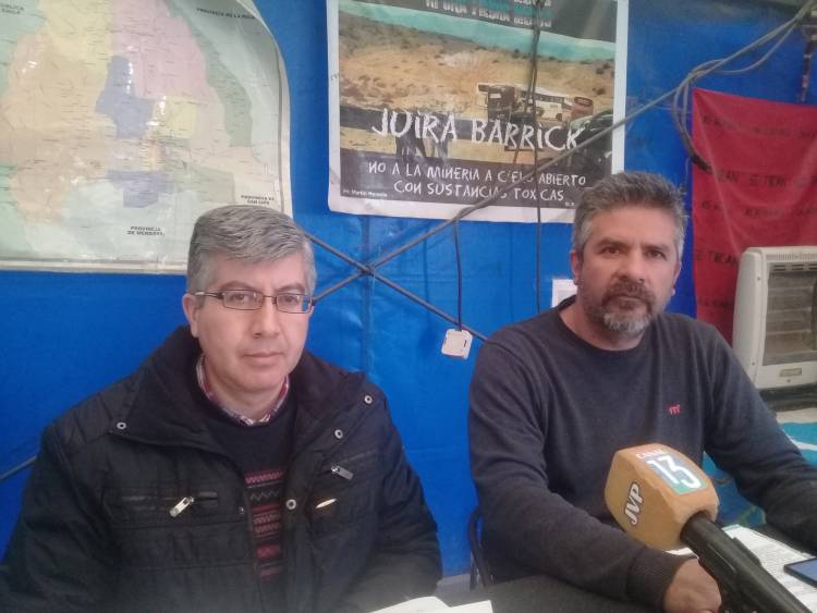 Asamblea Jáchal No se Toca: El Intendente Miguel Vega y sus asesores, “no aclaren, que oscurecen”