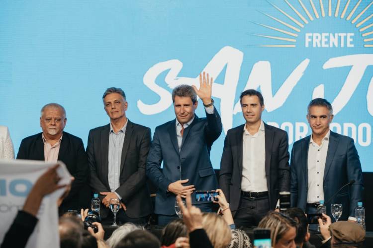 Se presentó el Frente San Juan por Todos con 22 partidos y 100 agrupaciones