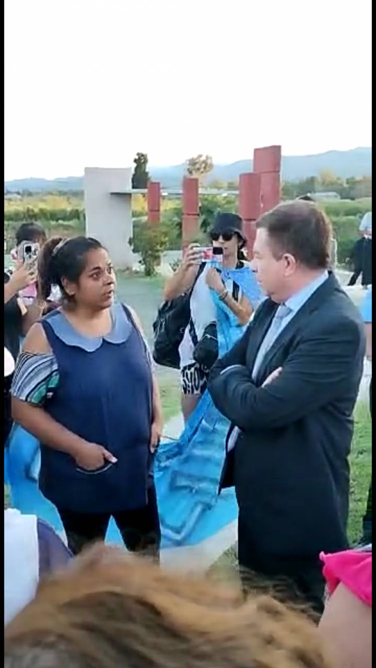 Autoconvocados Jáchal se manifiesta en la apertura del Año Judicial: Dialogaron con el Intendente Miguel Vega quien negó que exista oficiales de tránsito municipal ¿Quiénes eran los del acta de hoy en la madrugada?
