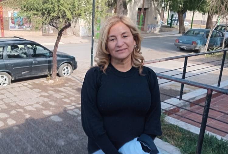 Plenario de UDAP: En principio se aprobó la participación activa de los docentes no afiliados, luego se votó que no sea así y revuelo total. La Oferta fue rechazada por 155 a 126, pero la conducción aprobará el acuerdo con el gobierno