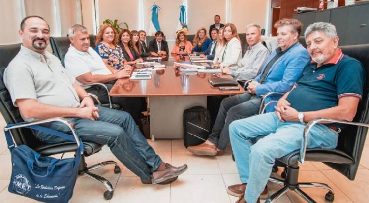 Paritaria docente: Gobierno de San Juan ofreció 10% aumento y los gremios rechazaron la propuesta