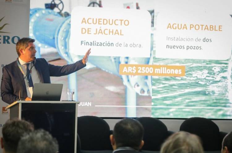 El gobernador Orrego anunció la ejecución de obras hídricas en Jáchal e Iglesia con fondo del Fideicomiso