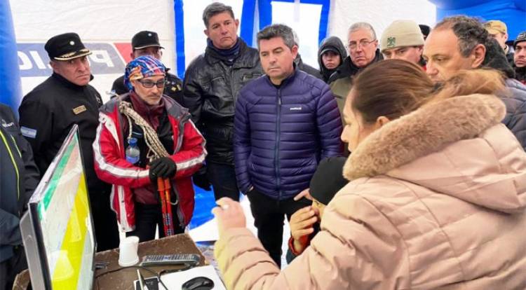 El Gobernador Orrego estuvo en el campamento del Comité de Crisis que busca a la alemana Julia Horn