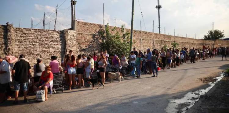 Un estudio de la UCA estimó que la pobreza en Argentina ascendió al 55,5% y la indigencia al 17,5%