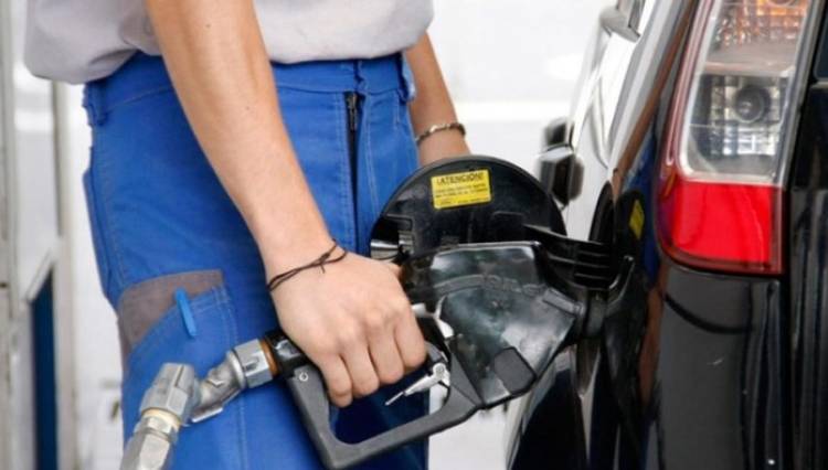 Aumento de combustibles en noviembre: podría alcanzar el 4%