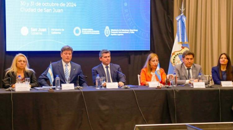Orrego presenció la apertura del VI Plenario del Consejo Federal de Relaciones Exteriores y Comercio Internacional