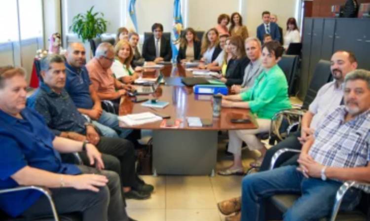 Paritaria docente: no hubo acuerdo y el gobierno liquidará sueldos con el ofrecimiento original 