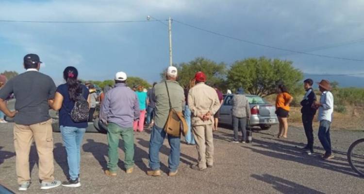 Luego de la protesta de vecinos de Bermejo y la inacción de la Intendenta Romina Rosas, OSSE confirmó el abastecimiento diario de agua potable en Caucete