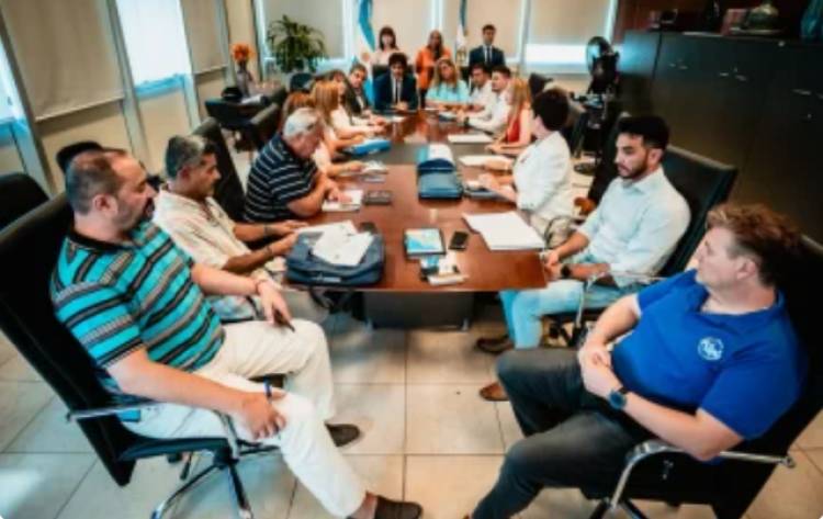 Paritaria Docente: los gremios rechazaron el bono y pidieron que la cifra sea remunerativa