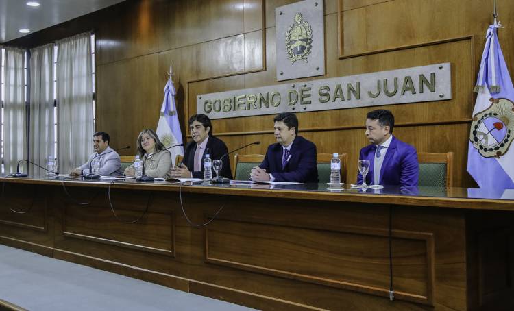 San Juan da un paso histórico: lanzan una plataforma con IA que transforma la gestión educativa