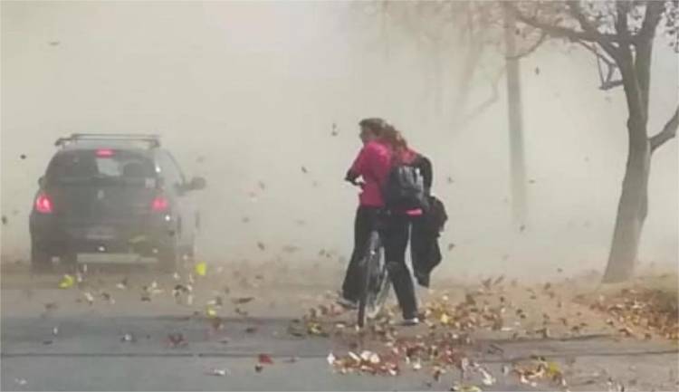 Alerta meteorológica  por Viento Zonda para el viernes 1 de agosto