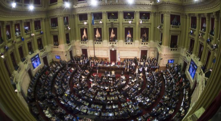 Legislativas de octubre: cuántas bancas se renuevan en Diputados y Senadores