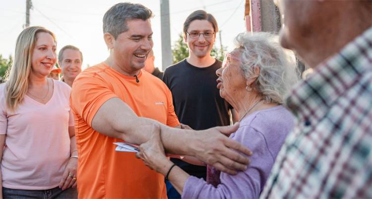 La candidata de Por San Juan, Laura Palma, se definió como "discípula de Orrego" y sigue recorriendo la provincia