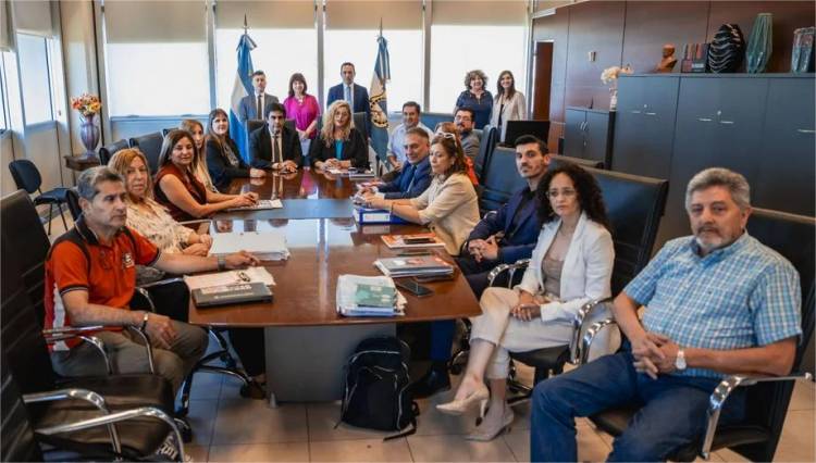 Paritaria docente: El gobierno realizó  una nueva oferta y los gremios responderán el lunes 17 de noviembre