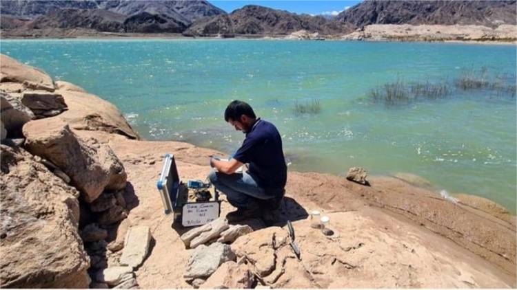 La UNCuyo detectó cloro en la cuenca de Jáchal, pero el procurador pide precaución 