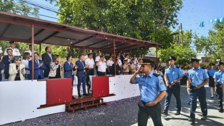 La Policía de San Juan conmemoró su 156° aniversario con un desfile institucional