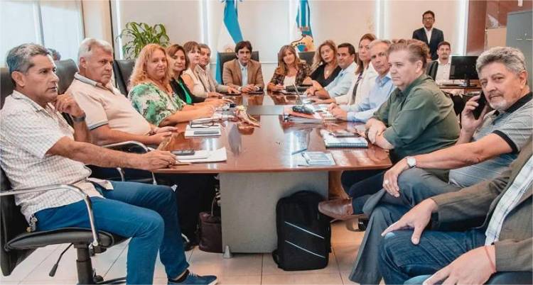 Gobierno de San Juan y gremios docentes lograron un acuerdo en negociación paritaria