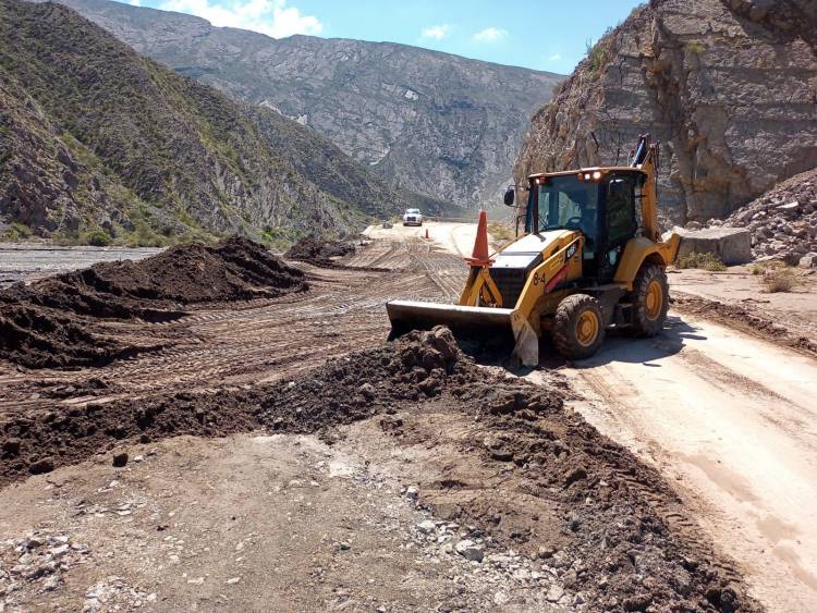 Continúan los trabajos para restablecer rutas y accesos tras el temporal en la provincia