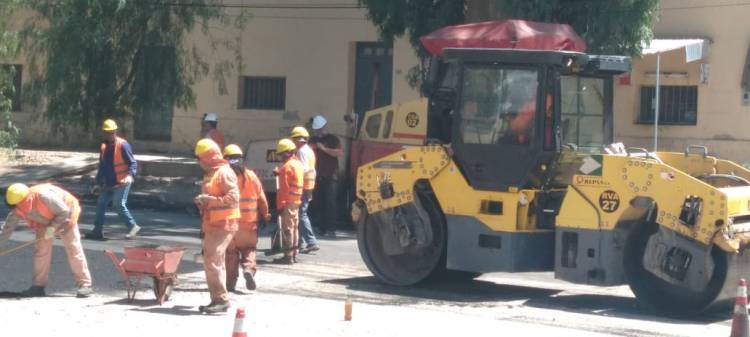 Pavimentación en Jáchal: Avanzan las obras en calles céntricas y en la Ruta Nº456, Eugenio Flores