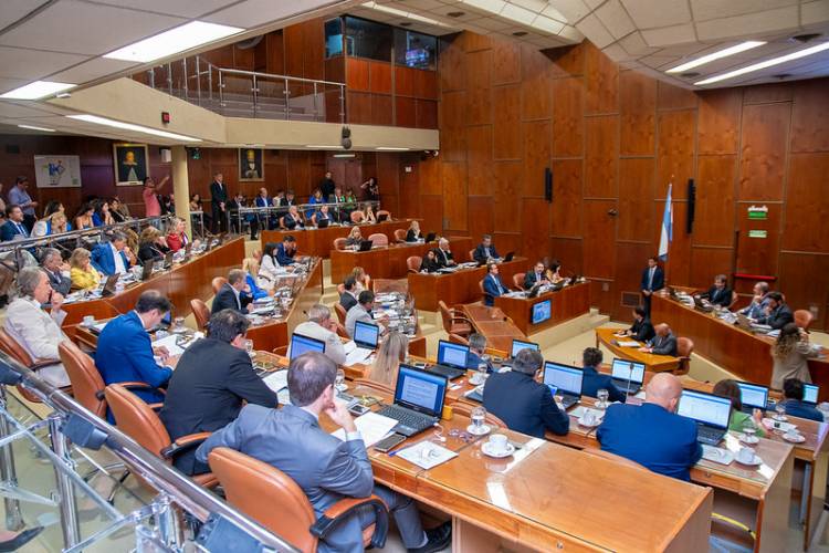 El Gobernador Orrego envió a la Cámara de Diputados de San Juan la derogación de la Ley de Lemas