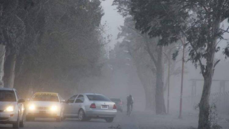 Alerta meteorológica: Se espera la ocurrencia de viento sur para la madrugada del miércoles 25 de marzo