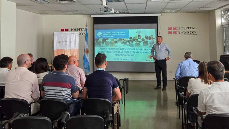 Se capacitó en ecografía Doppler fetal para fortalecer la atención del embarazo de alto riesgo