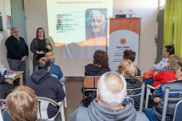 Comenzó un ciclo de charlas sobre gestión de emociones para personas mayores