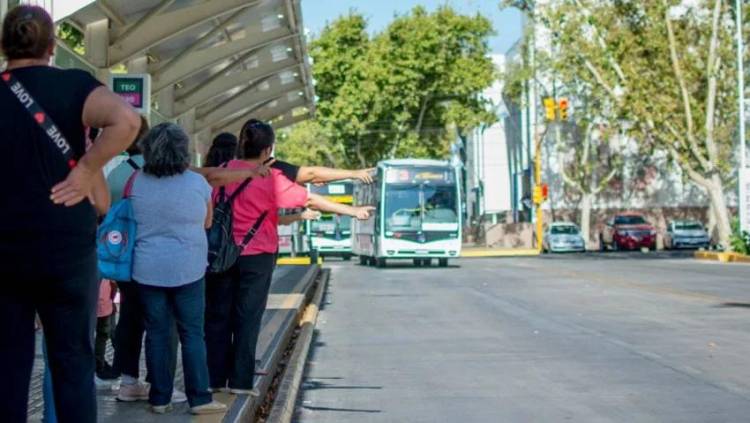 Levantaron el paro de UTA y habrá servicio normal de colectivos en San Juan