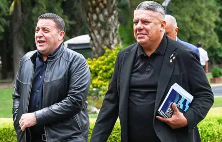Presentaron en Estados Unidos una denuncia ante la FIFA contra Tapia y Toviggino