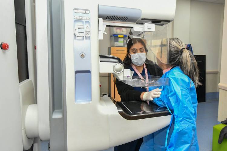 La Tarde de las Mamografías: más de 200 estudios para acercar la prevención