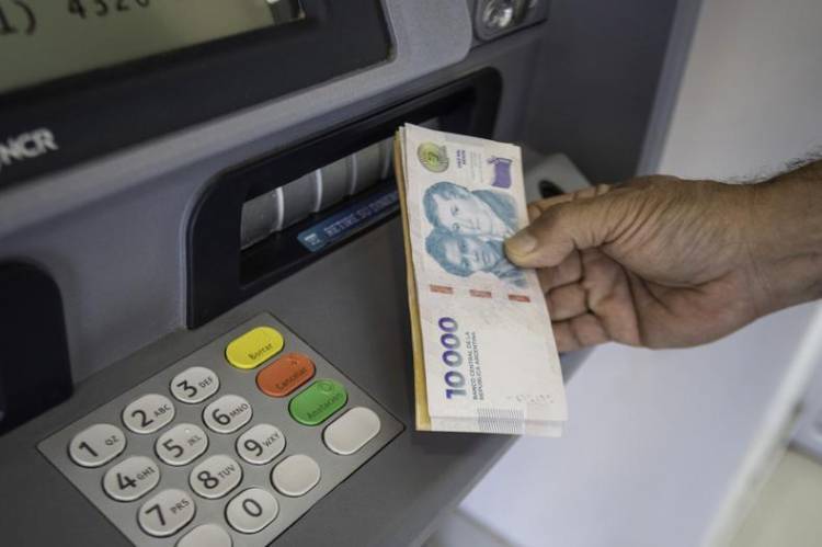 Los empleados públicos tendrán acreditados sus haberes el 30 de septiembre
