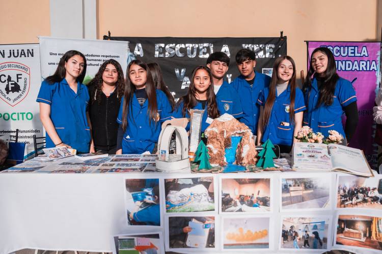 Una muestra didáctica de 32 escuelas abrió la Semana de Educación Secundaria