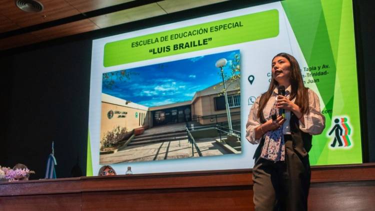 Educación realizó una jornada sobre accesibilidad por el Día del Bastón Blanco