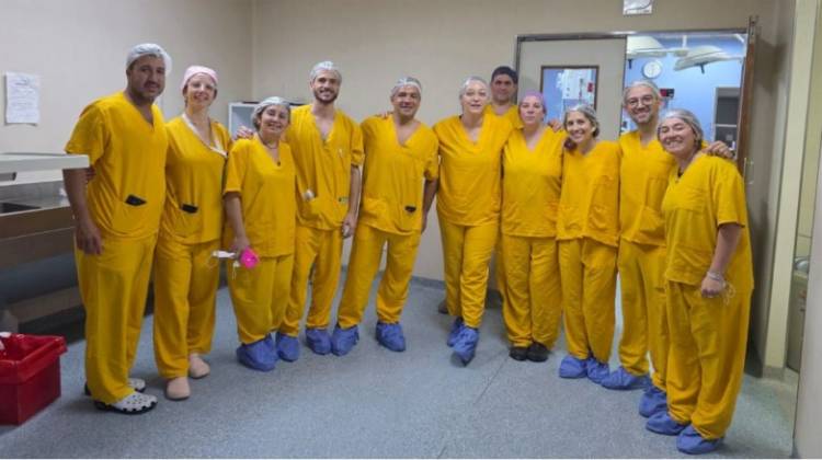 Realizan una inédita cirugía láser intrafetal en el Hospital Rawson